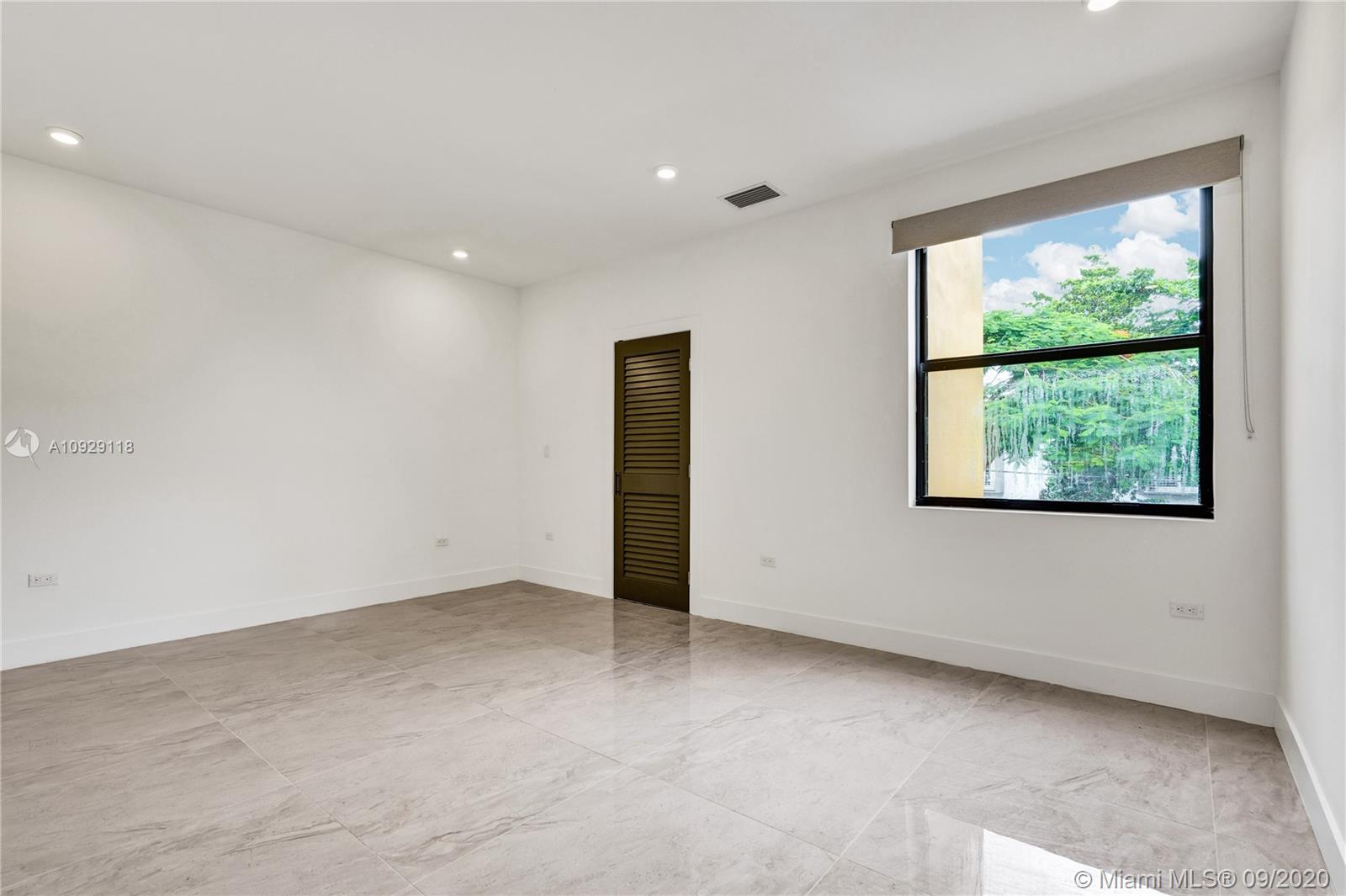 AVALON SUB - Residential Lease