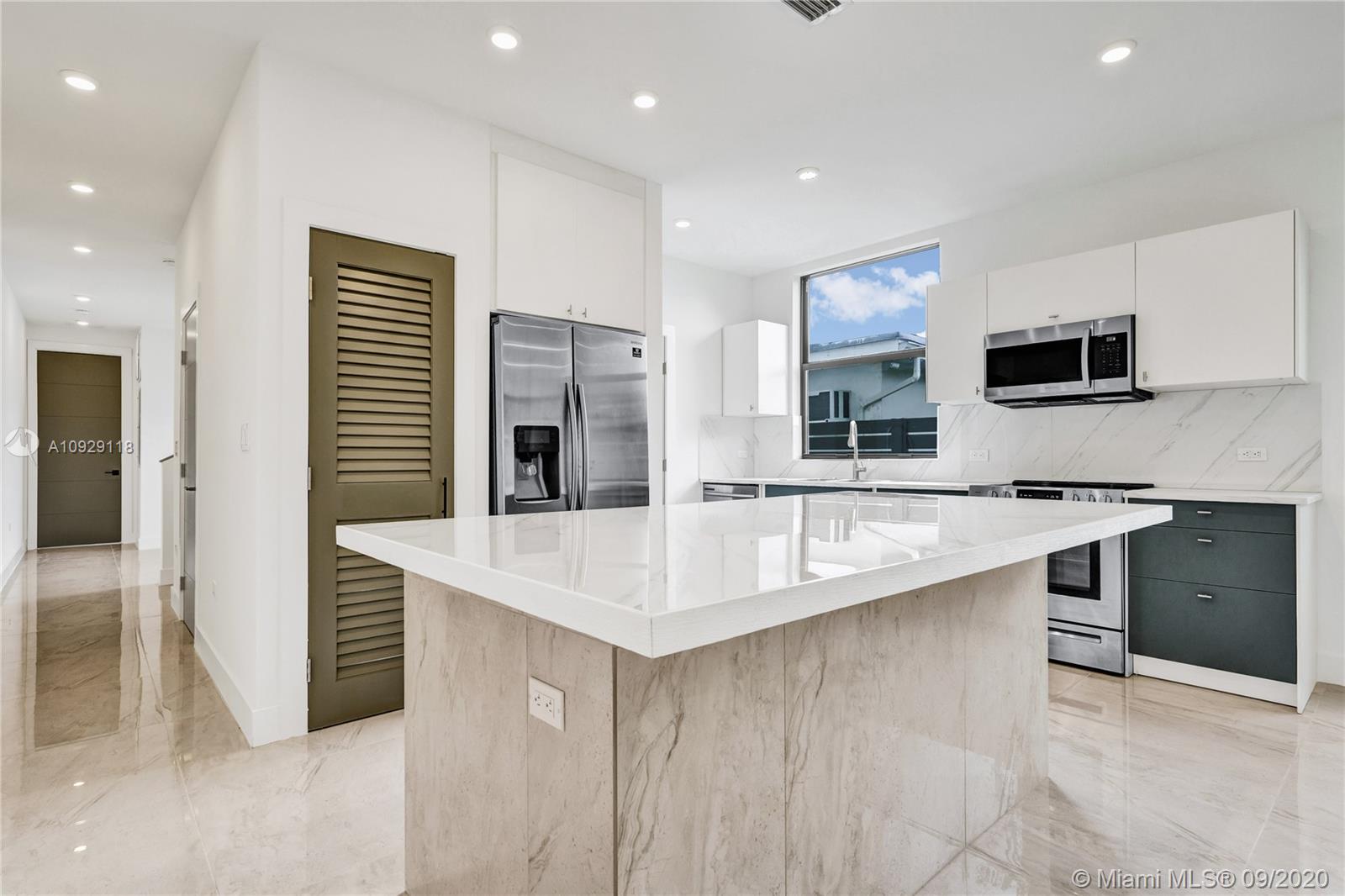 AVALON SUB - Residential Lease