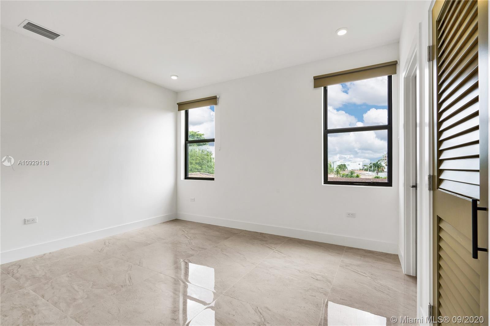 AVALON SUB - Residential Lease