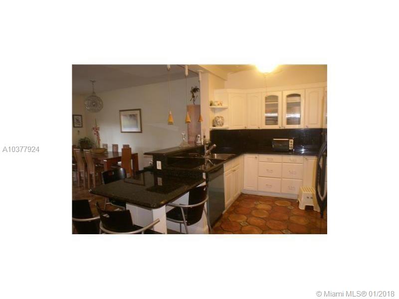 LA MIRAGE OF HARBOR VILG - Residential Lease