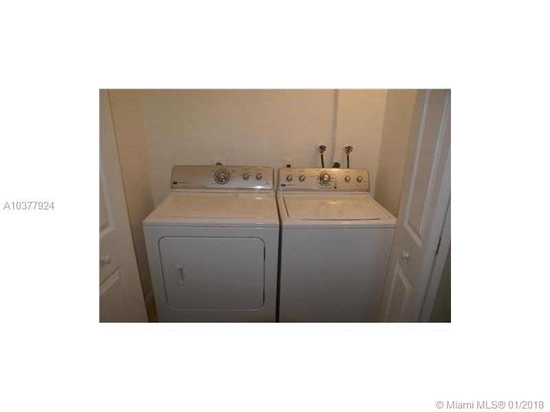 LA MIRAGE OF HARBOR VILG - Residential Lease