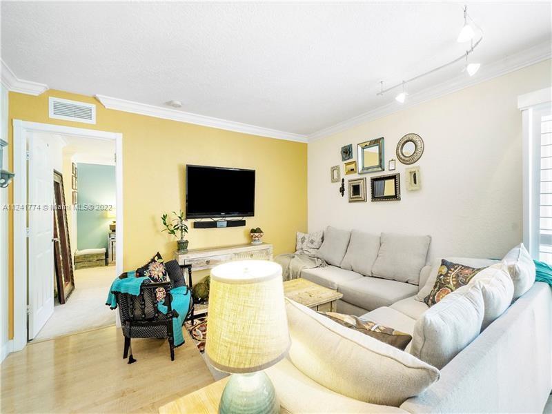 PINE CREST VILLAGE II AT - Residential Lease