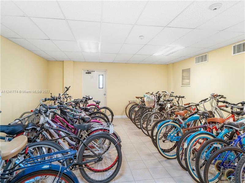 PINE CREST VILLAGE II AT - Residential Lease