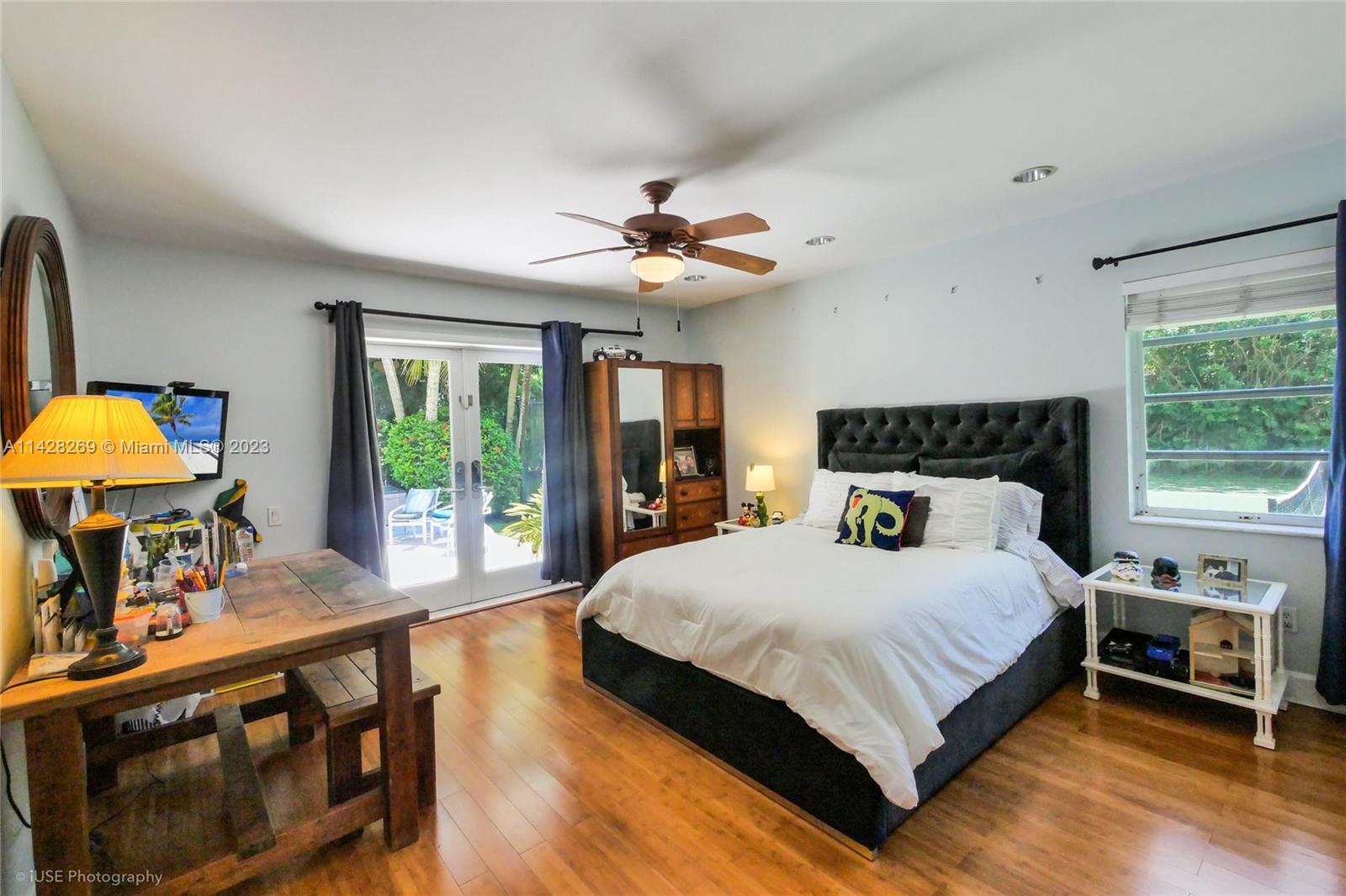 MARTIN SUBURBAN ACRES - Residential