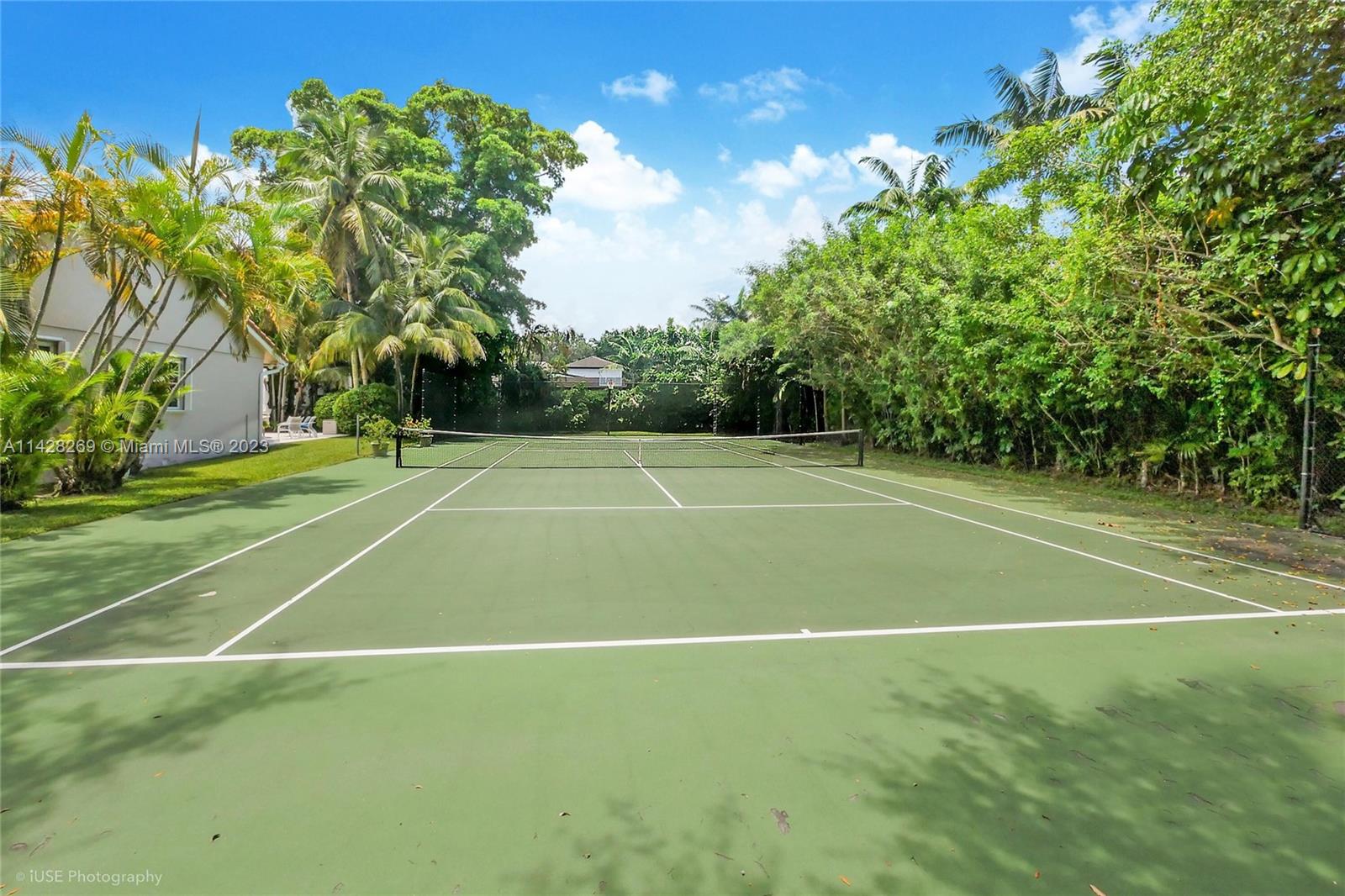 MARTIN SUBURBAN ACRES - Residential