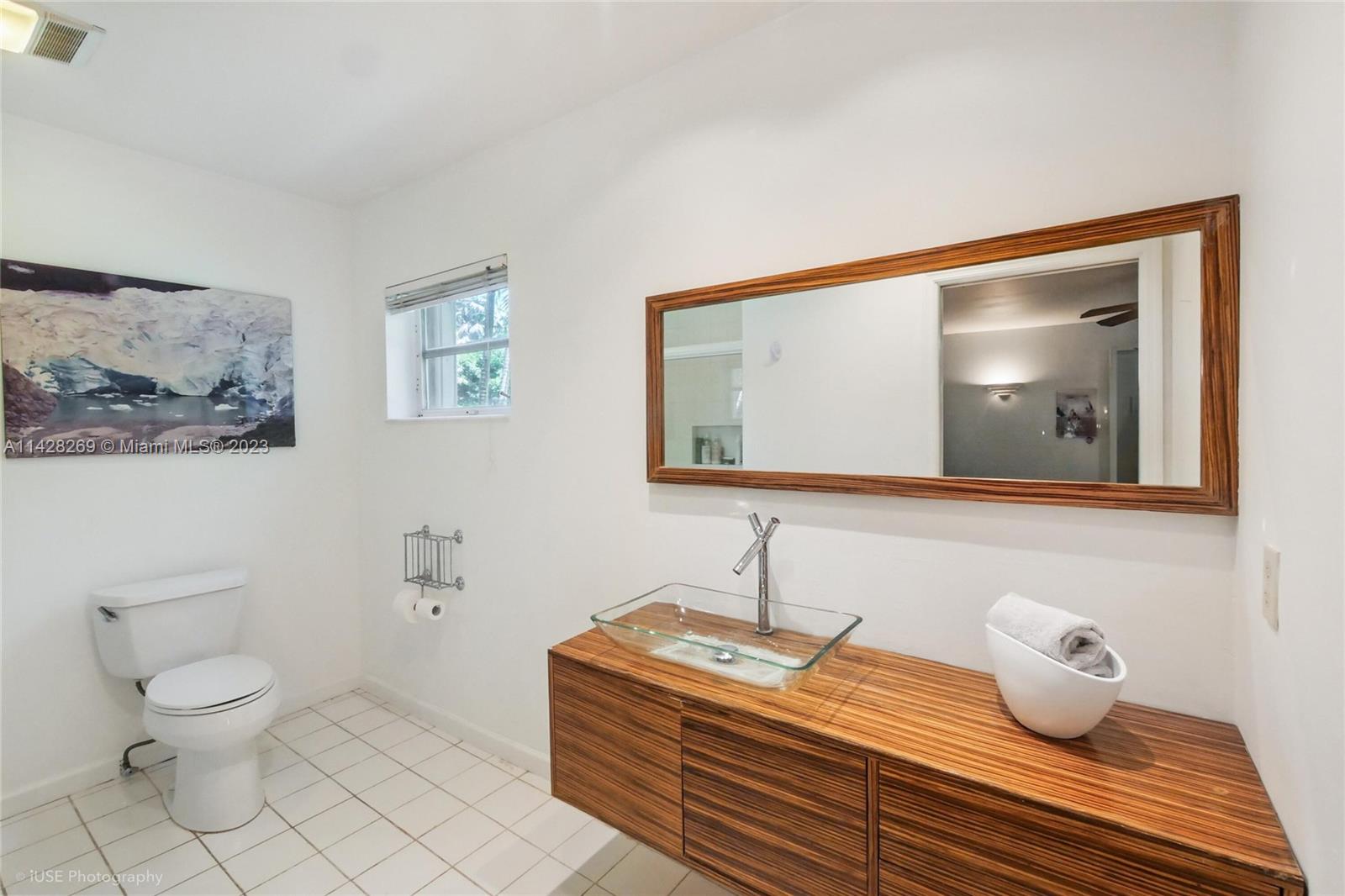 MARTIN SUBURBAN ACRES - Residential