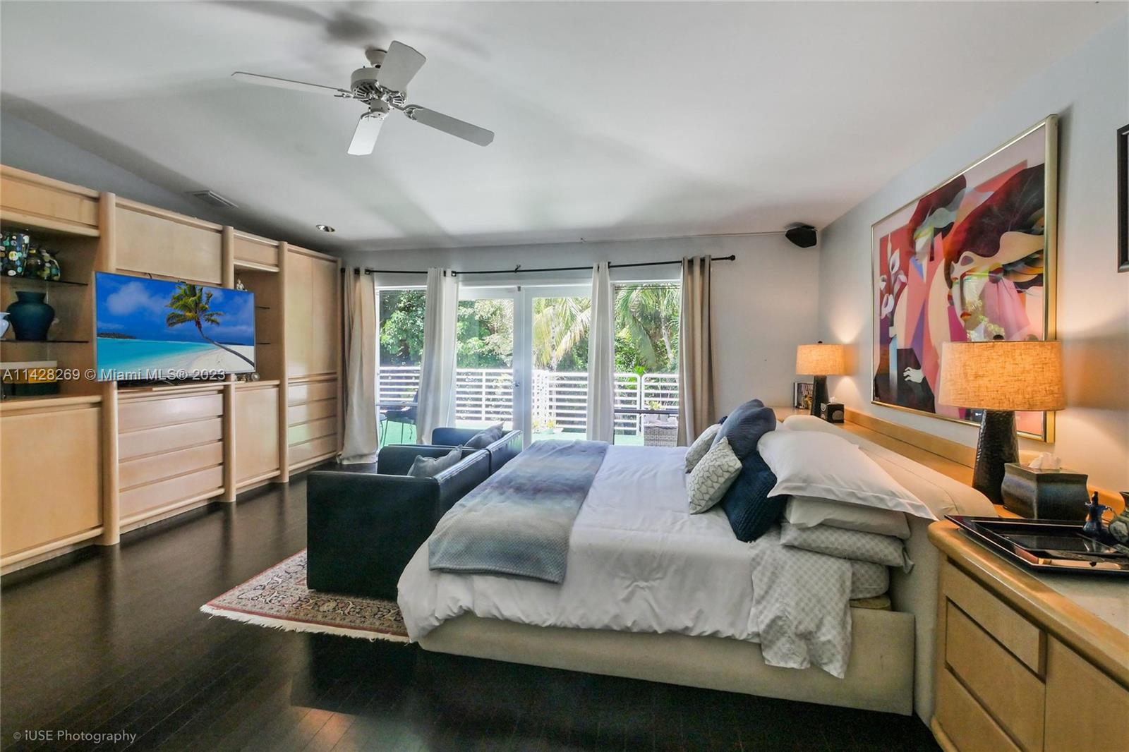 MARTIN SUBURBAN ACRES - Residential