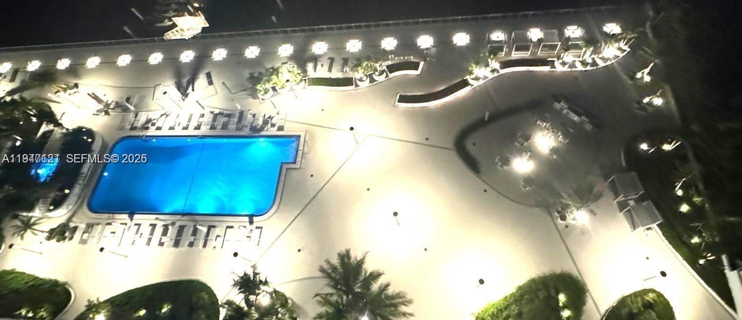 MIRADOR 1000 CONDO - Residential