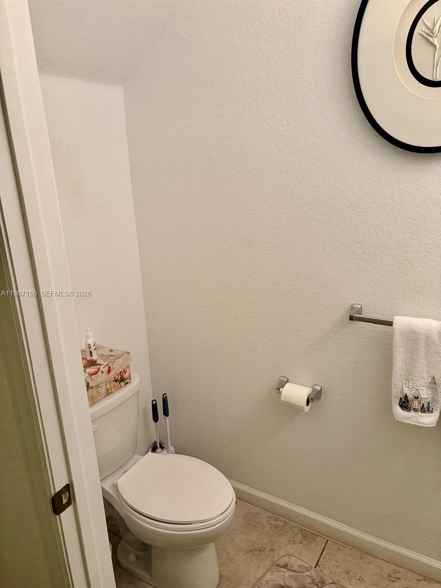 CRICKET CLUB - Residential Lease