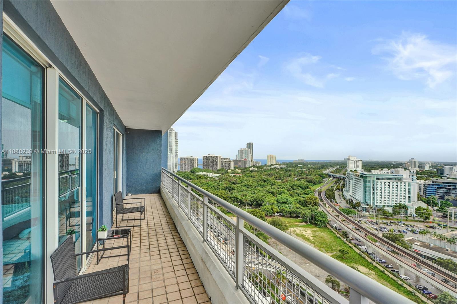 INFINITY AT BRICKELL COND - Residential