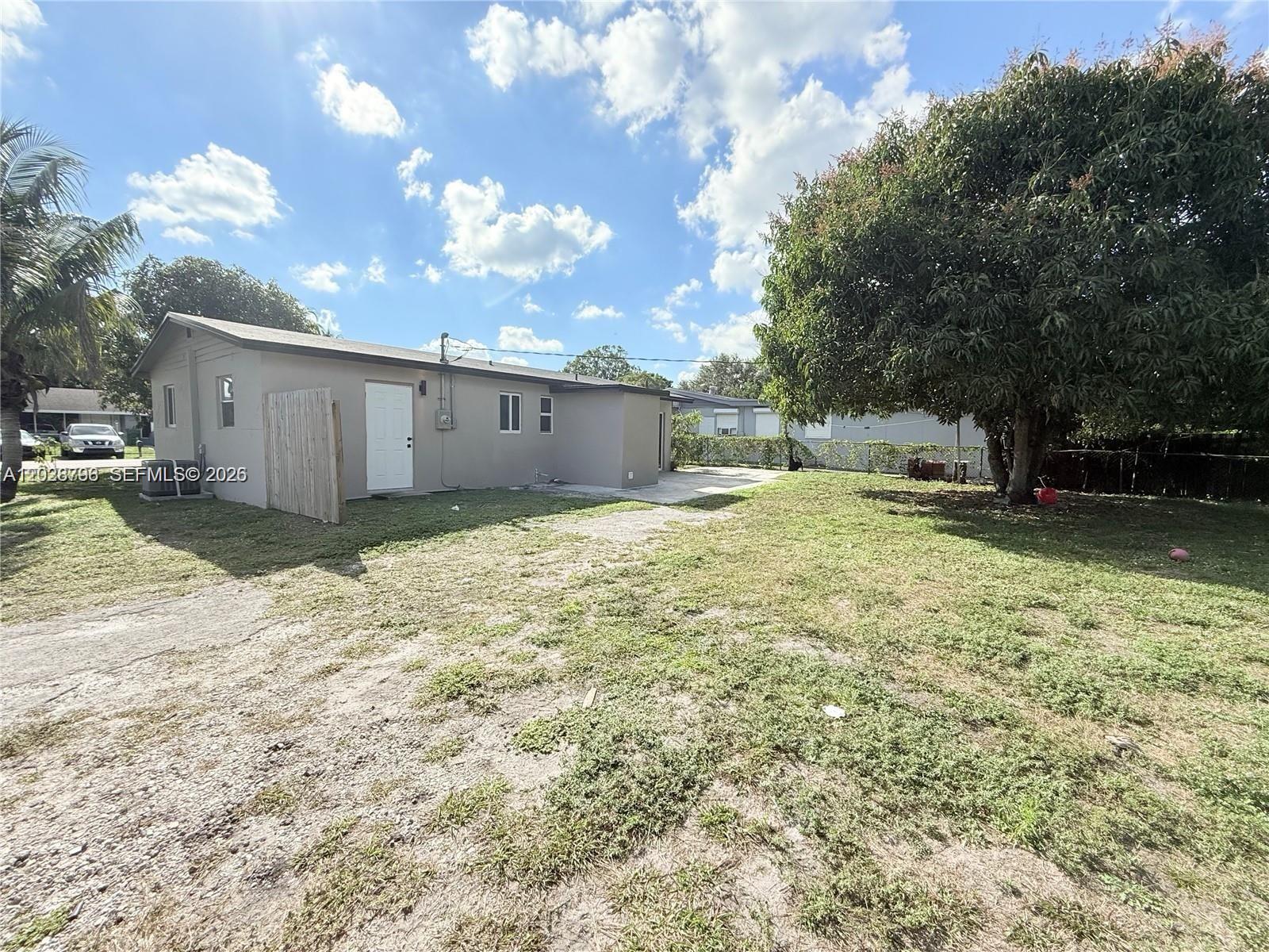 7821 NW 30th St