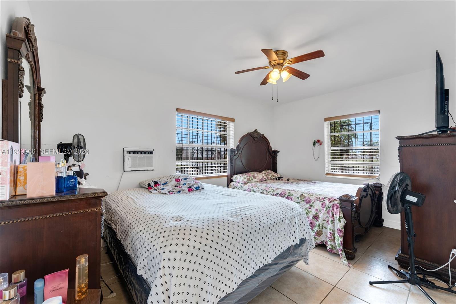 BISCAYNE VILLAGE HEIGHTS - Residential Income