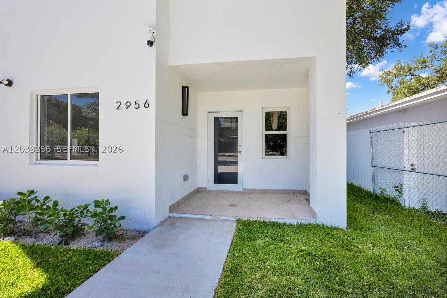 2780 NW 44th St