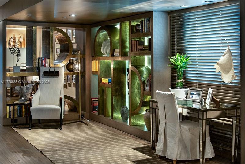 OCEAN HOUSE CONDO - Residential