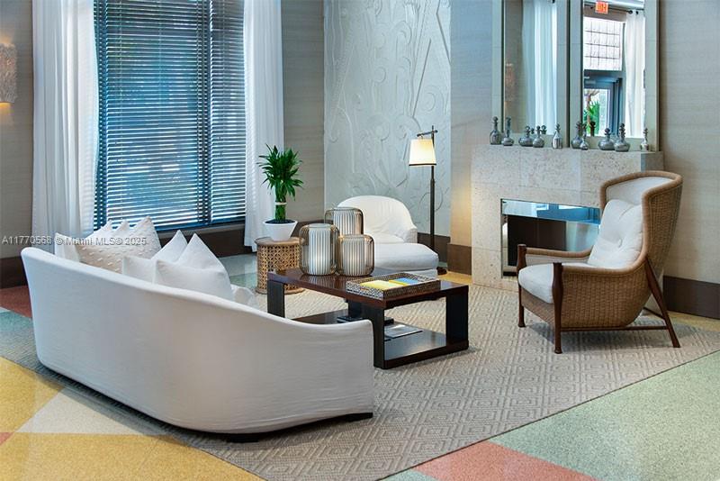 OCEAN HOUSE CONDO - Residential