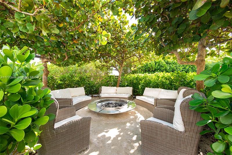 OCEAN HOUSE CONDO - Residential