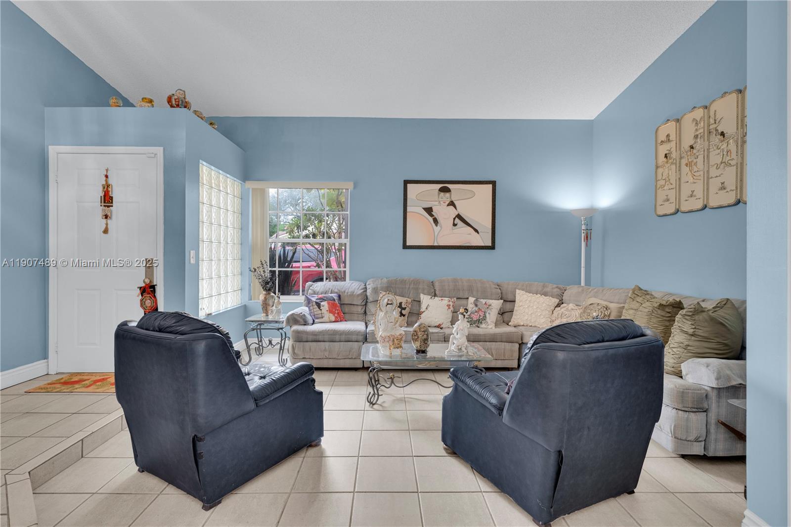 SHORES CALUSA - Residential