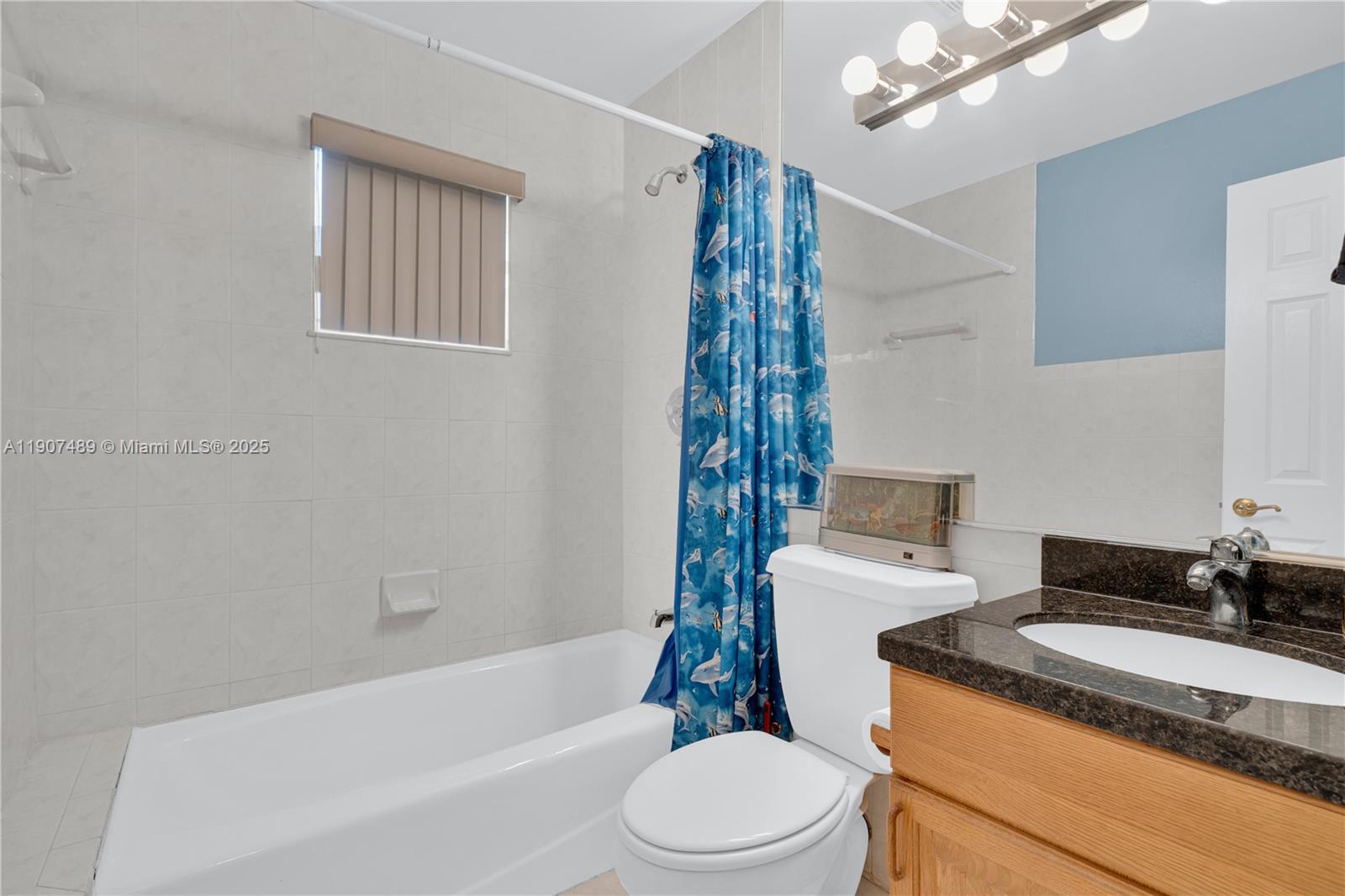 SHORES CALUSA - Residential