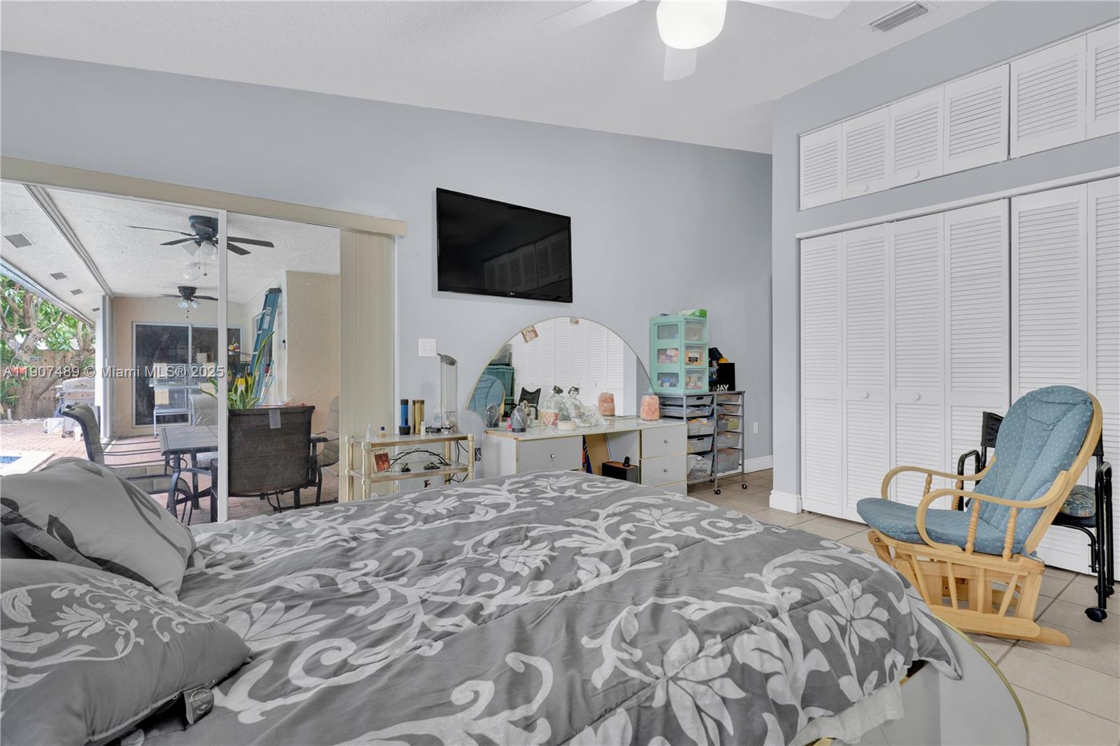 SHORES CALUSA - Residential