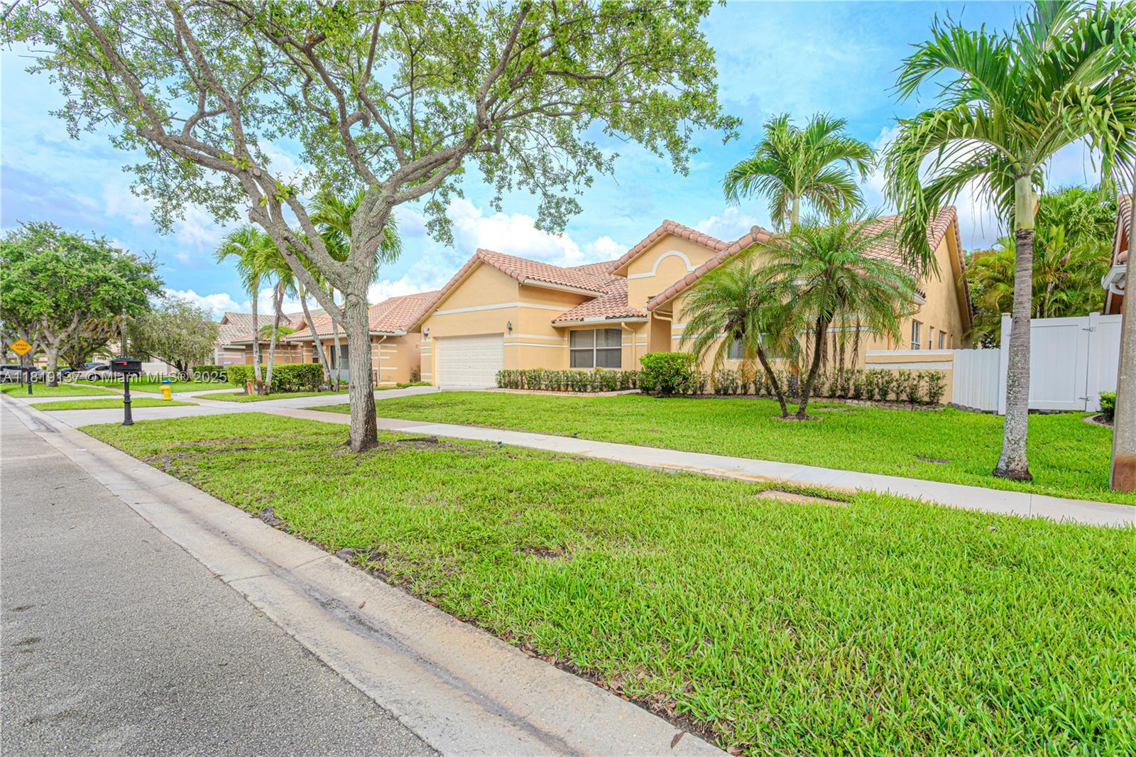 16176 NW 14th Ct