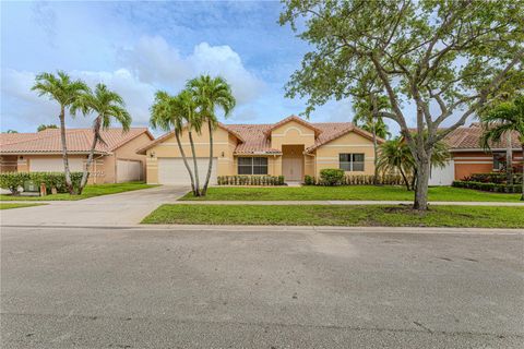 16176 NW 14th Ct Pembroke Pines FL 33028