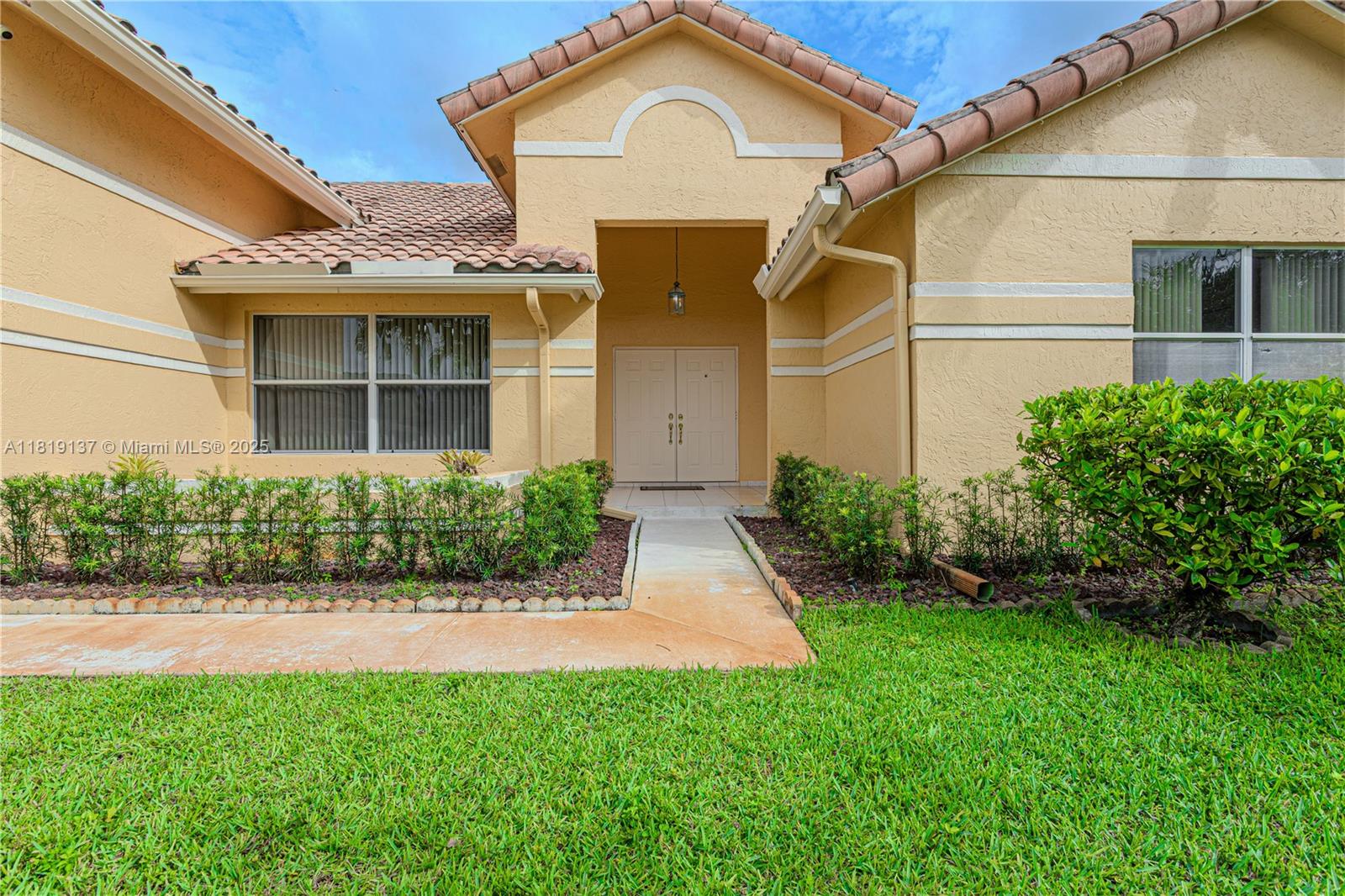 16176 NW 14th Ct