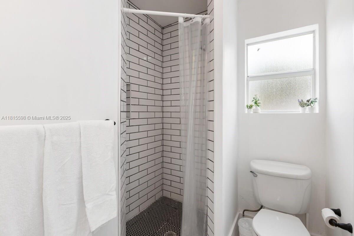 VICTORIA PARK CORR AMEN P - Residential Lease