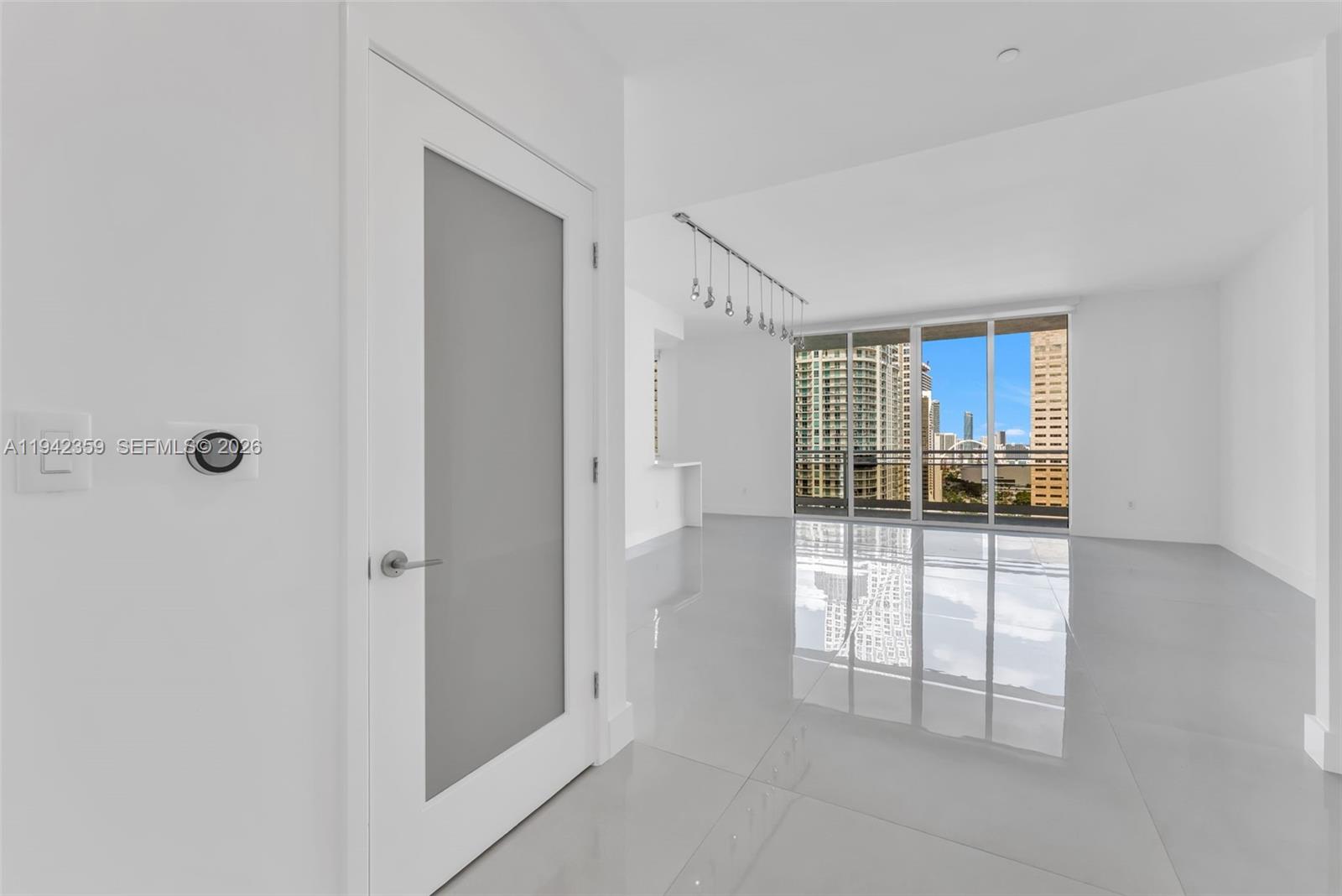 CARBONELL CONDO - Residential Lease