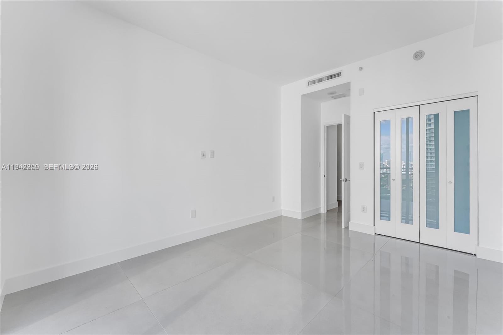 CARBONELL CONDO - Residential Lease