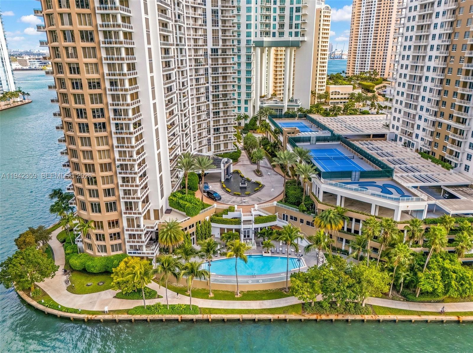 CARBONELL CONDO - Residential Lease