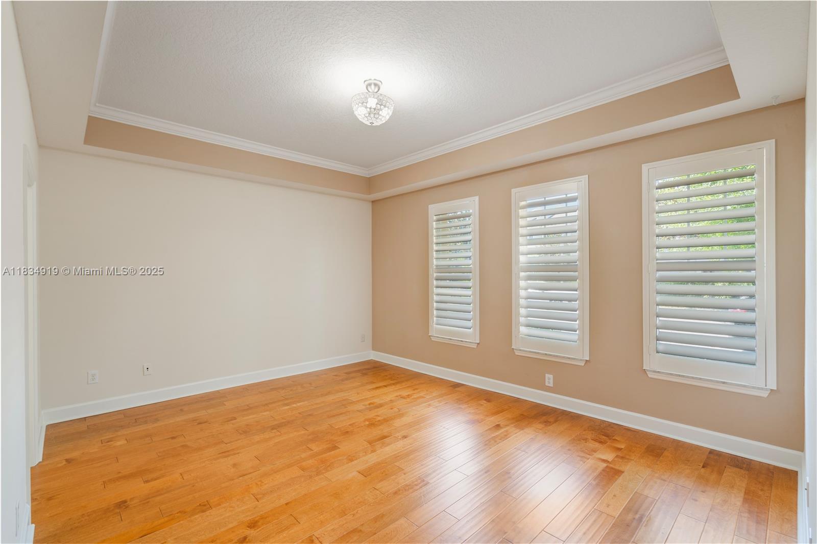 ARTISAN CLUB CONDO PH 2 - Residential