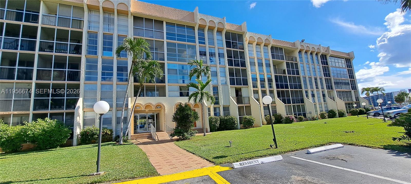 DESOTO PARK CONDO - Residential Lease