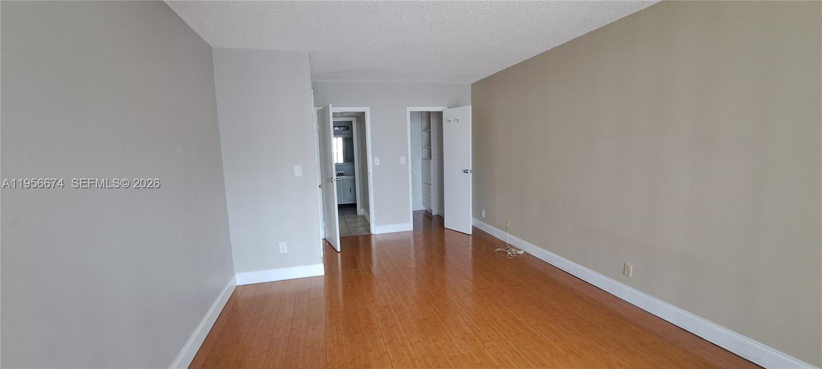 DESOTO PARK CONDO - Residential Lease