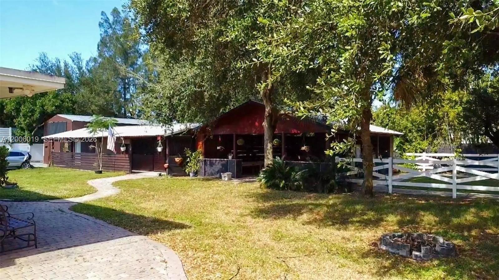 EVERGLADE LAND SALES CO - Residential