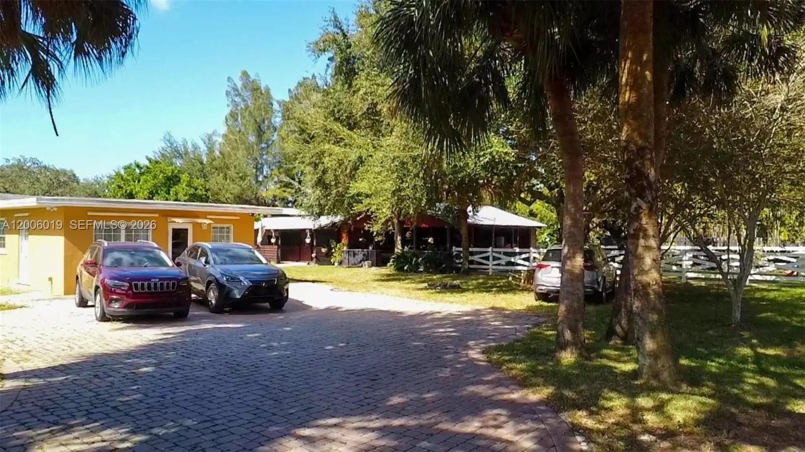 EVERGLADE LAND SALES CO - Residential