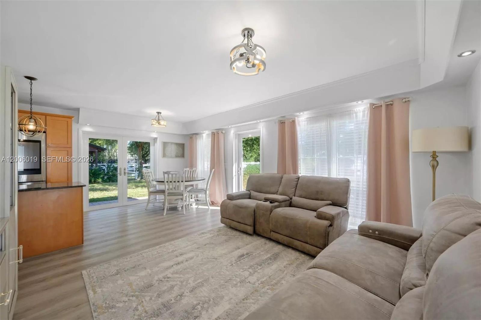 EVERGLADE LAND SALES CO - Residential