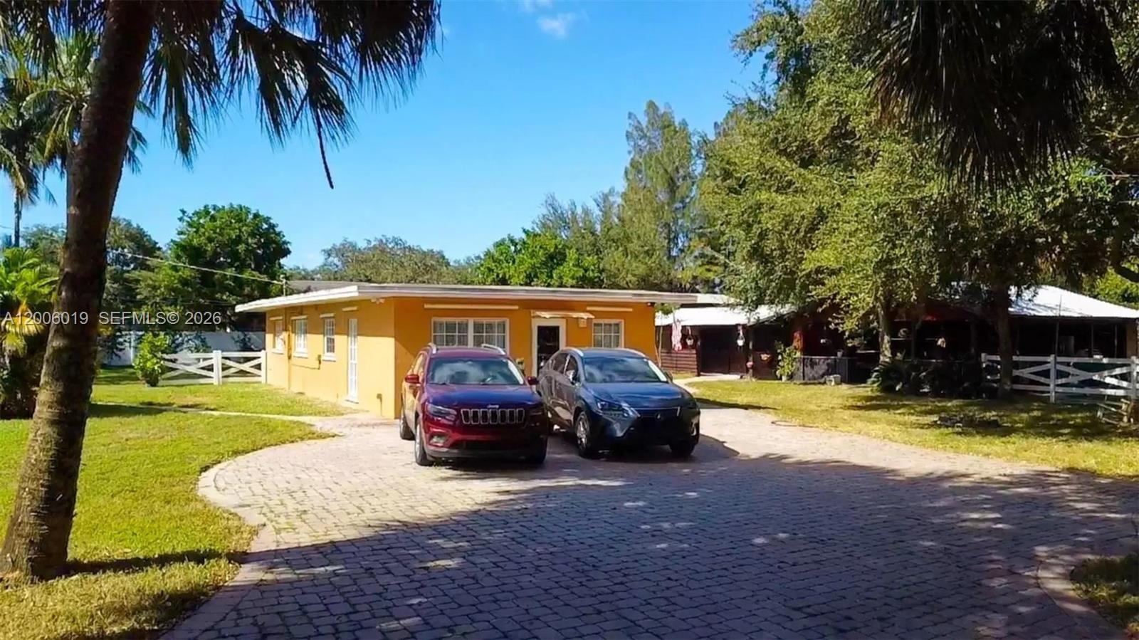 EVERGLADE LAND SALES CO - Residential