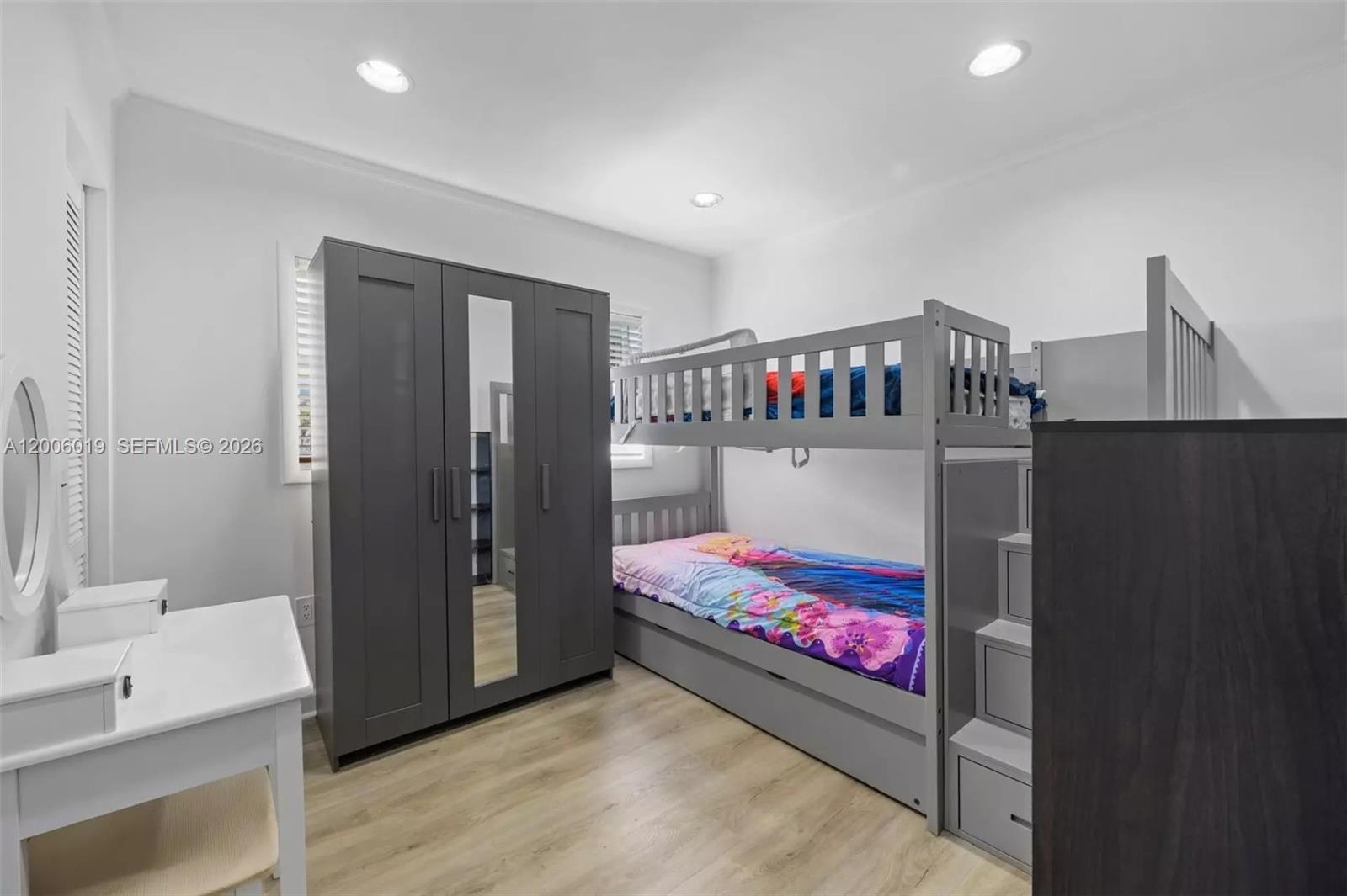 EVERGLADE LAND SALES CO - Residential