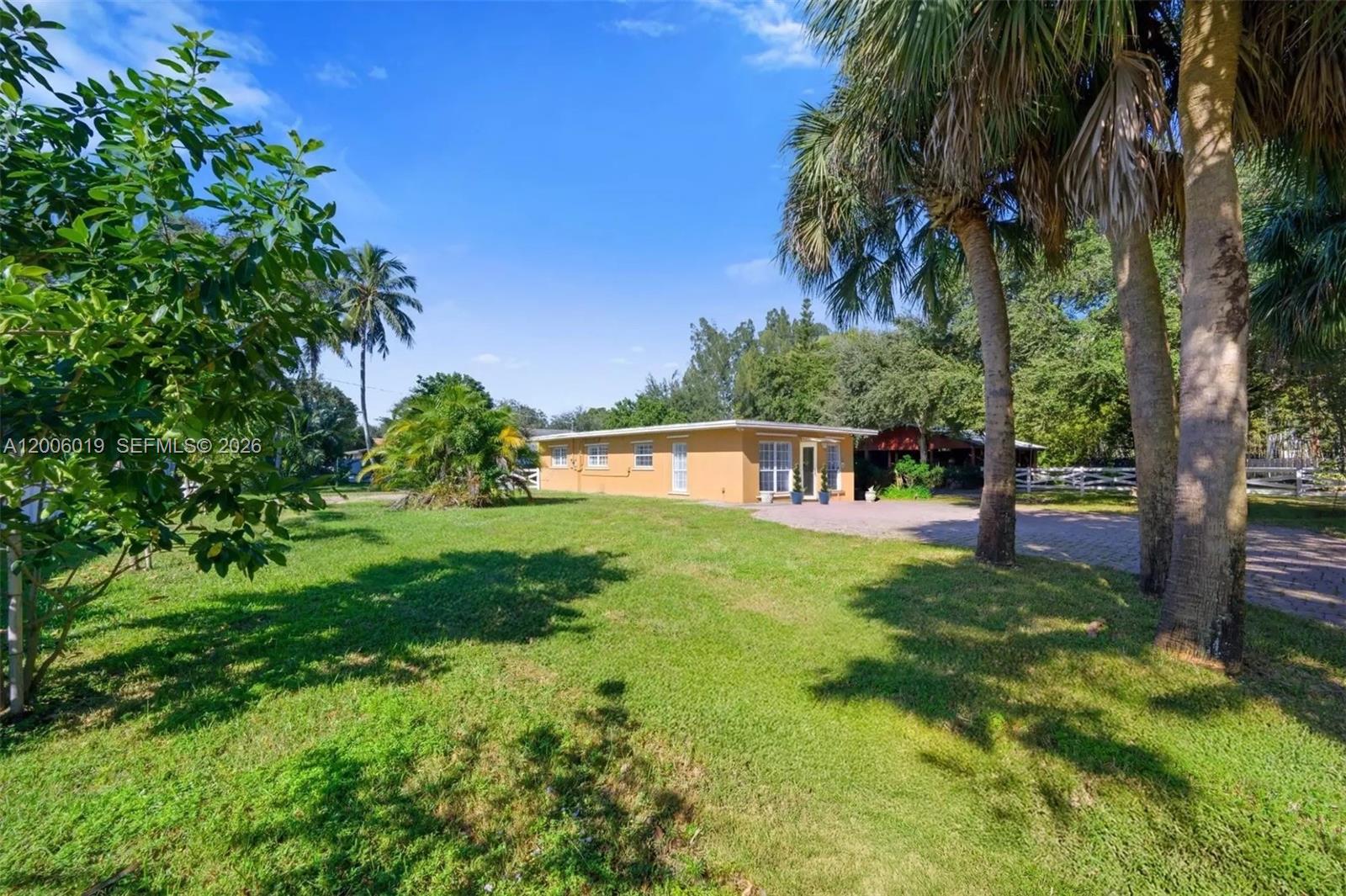 EVERGLADE LAND SALES CO - Residential