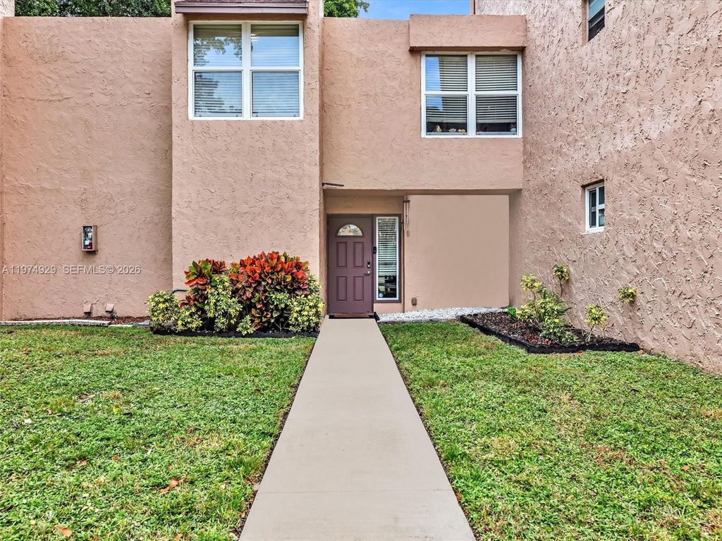Photo of 9410 Live Oak Pl #110, Davie, FL 33324 (MLS # A11974929)