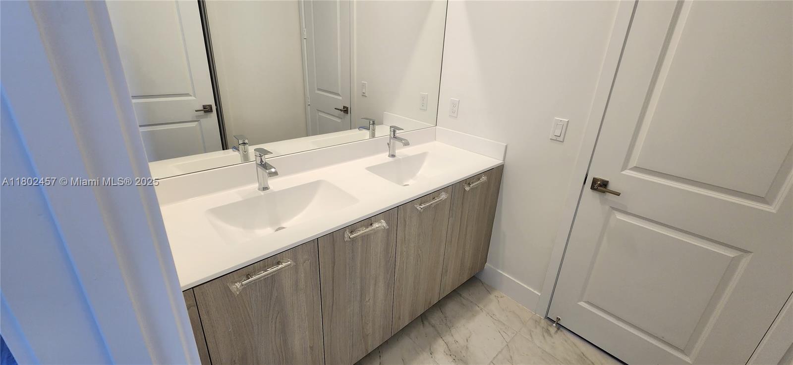 CENTRIS - Residential