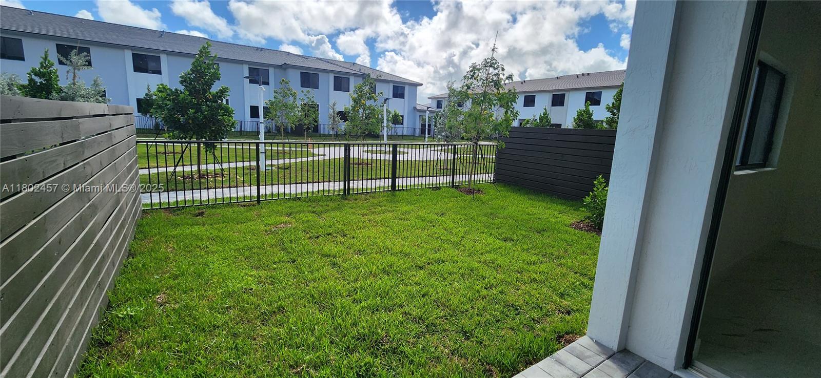 CENTRIS - Residential