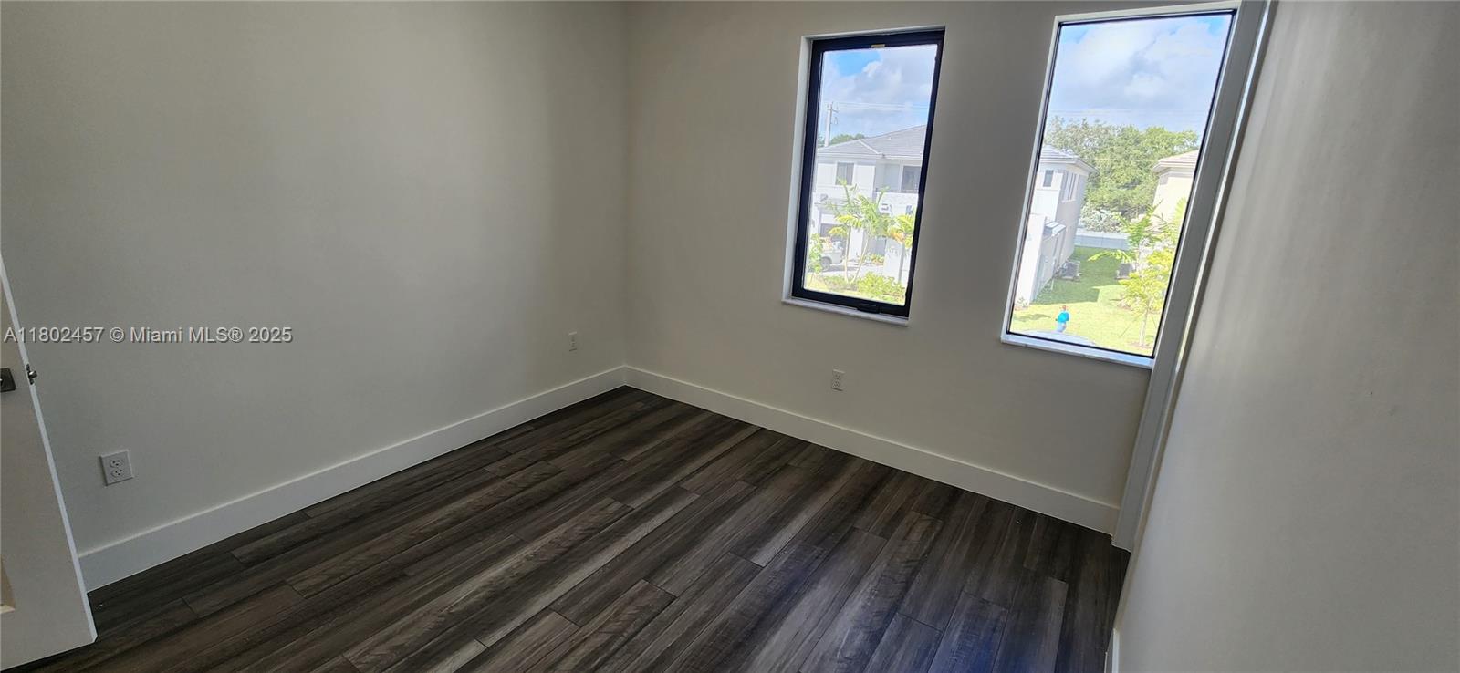 CENTRIS - Residential