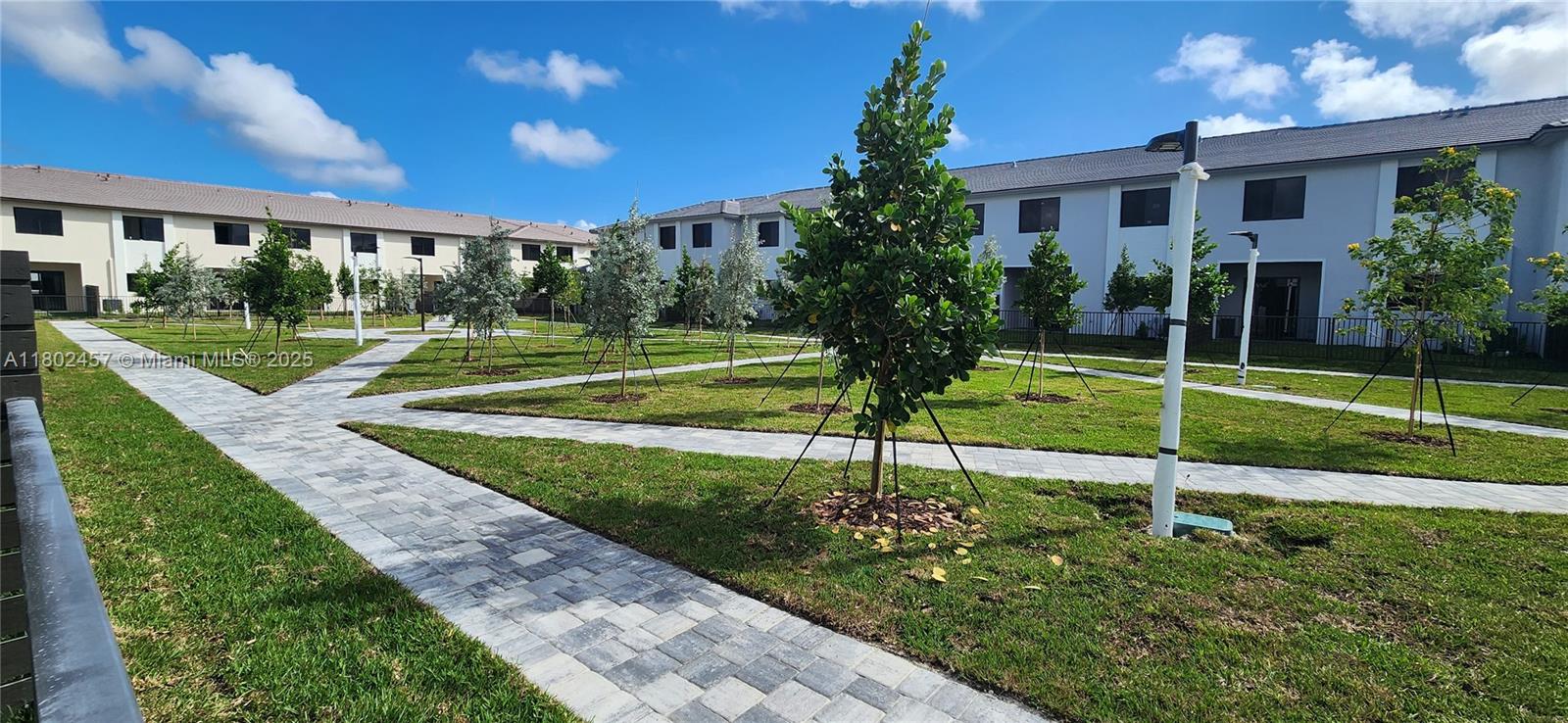 CENTRIS - Residential