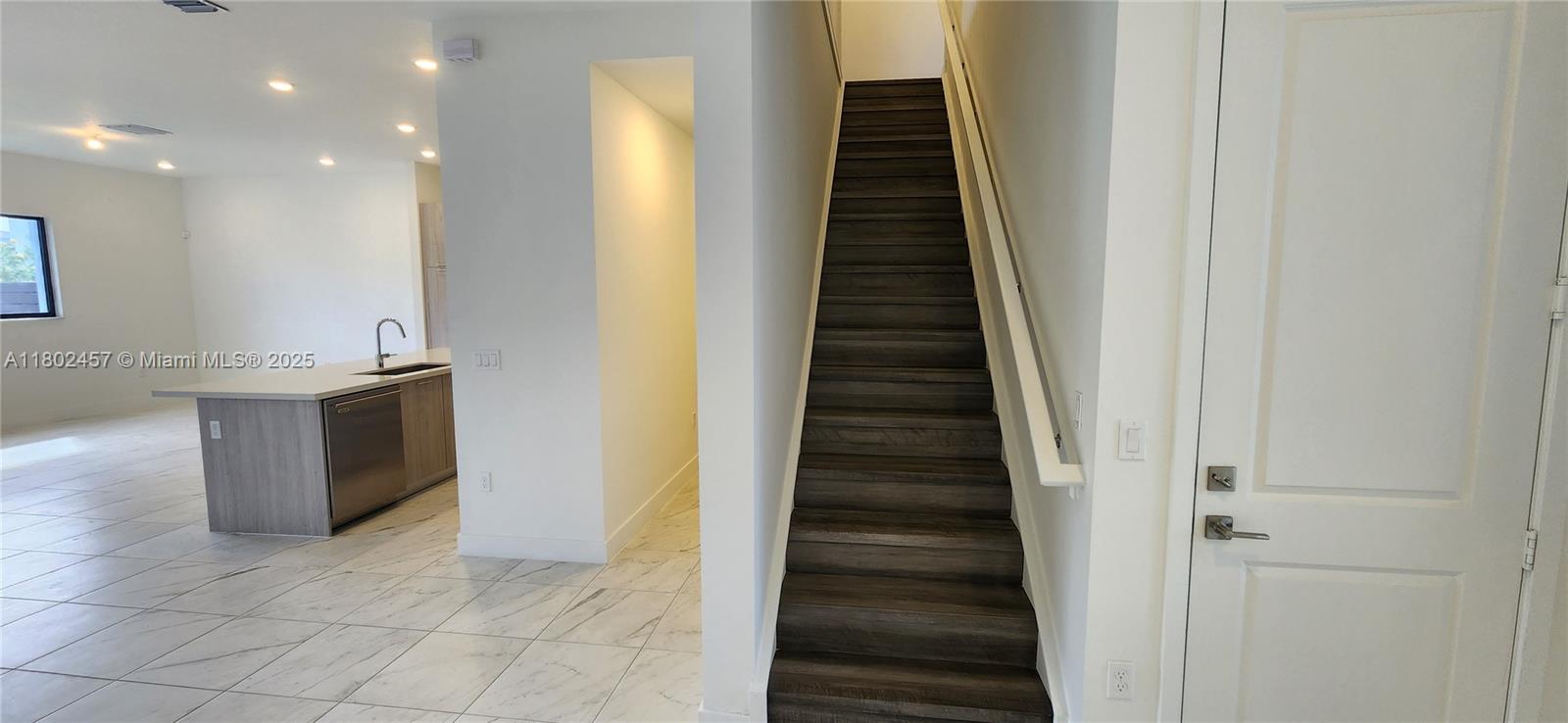 CENTRIS - Residential