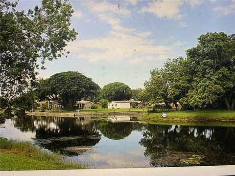 A home in Cooper City