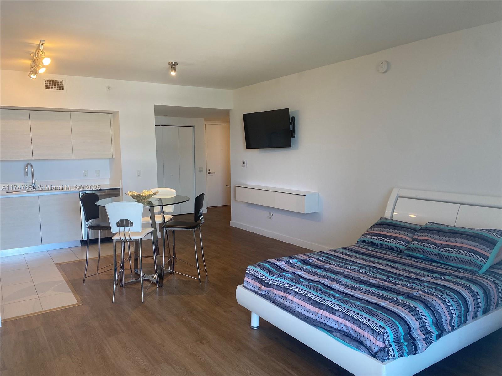 4250 BISCAYNE BOULEVARD C - Residential