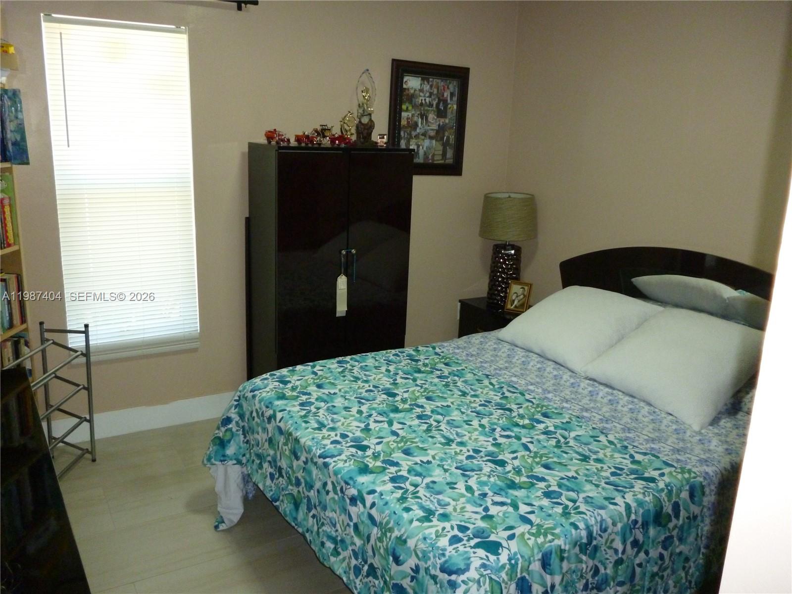 LIME GROVE GARDENS - Residential