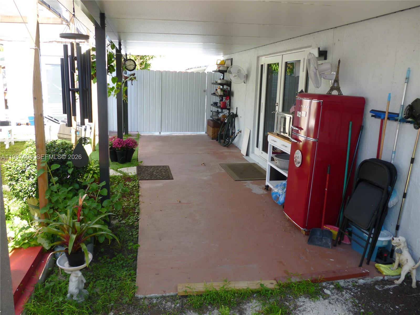 LIME GROVE GARDENS - Residential