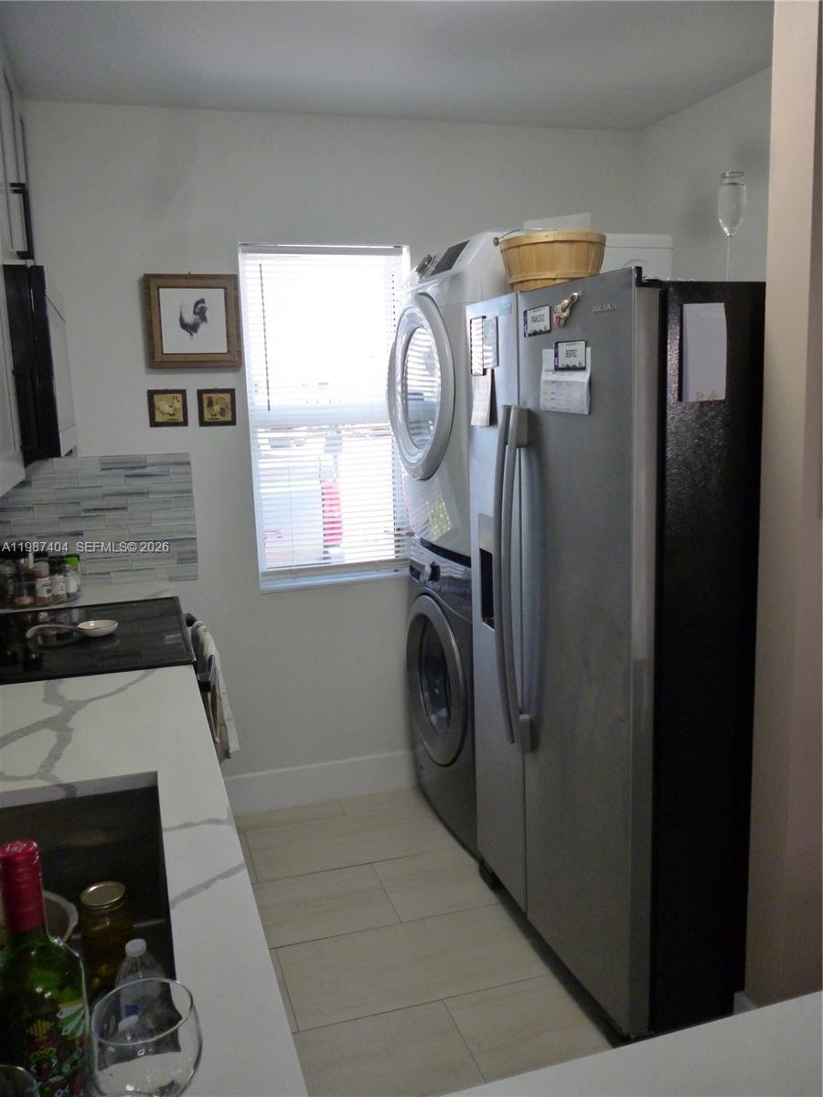 LIME GROVE GARDENS - Residential